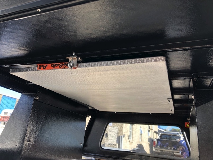 Alu-Cab-Table-Bracket-02 CANOPY TABLE WITH BRACKET - Image 1