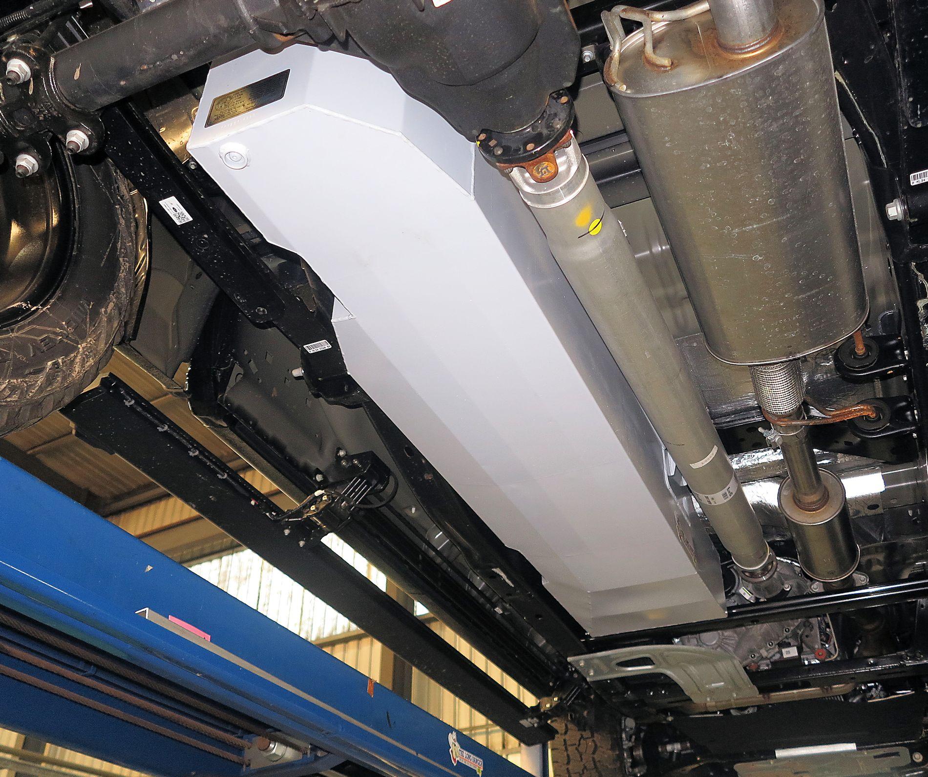 IMG_0437-1900 F-150 2015+ 203L Replacement Fuel Tank - Image 1