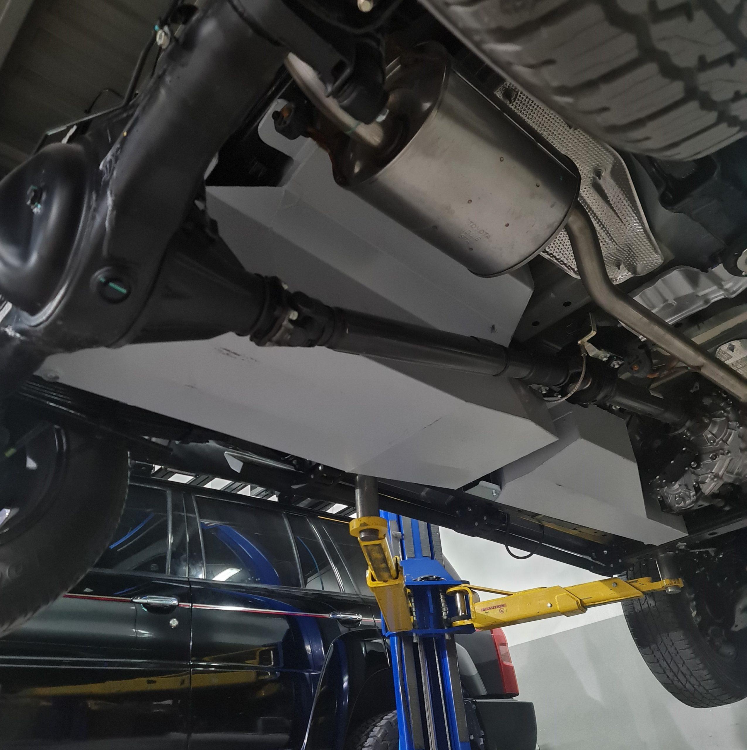 hilux-tank-scaled Hilux 182L Replacement Hi Capacity Fuel Tank - Image 1