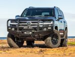 LC300 PREMIUM BULL BAR - Image 3