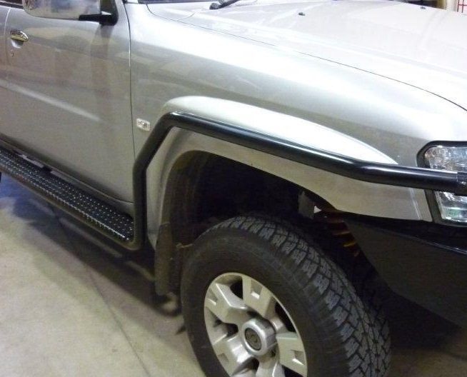 NISSAN-GU-SIDE-RAILS-AND-STEPS-008 PATROL Y61 STEEL SIDE STEPS & RAILS - Image 1