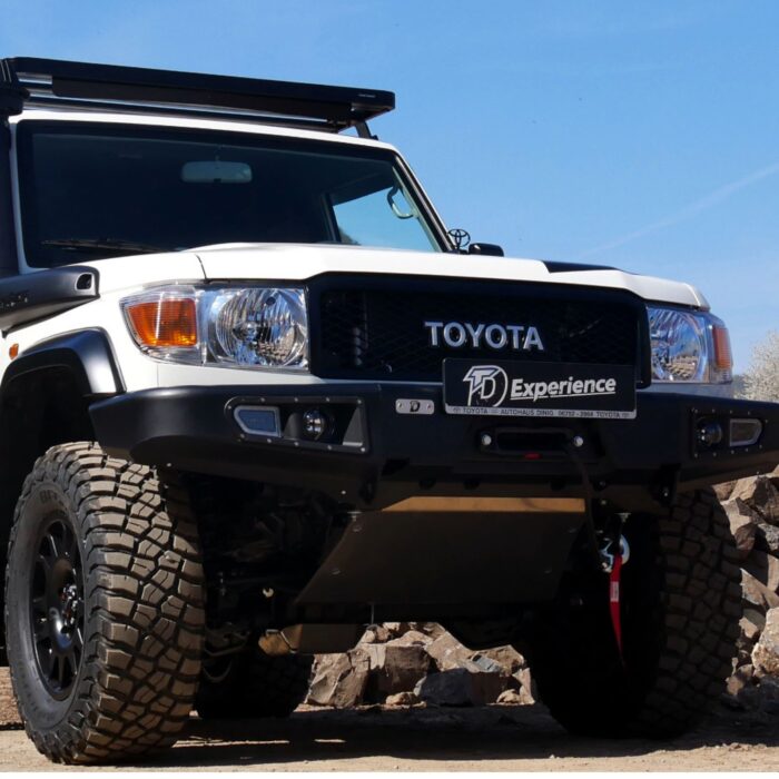TOYOTA LC71/LC76/LC78/LC79 2007- 2023 Front Bumper – Uroffroad UAE