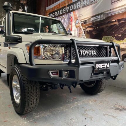 TOYOTA LC71/LC76/LC78/LC79 2007- 2023 BULL BAR w/ traffic lights