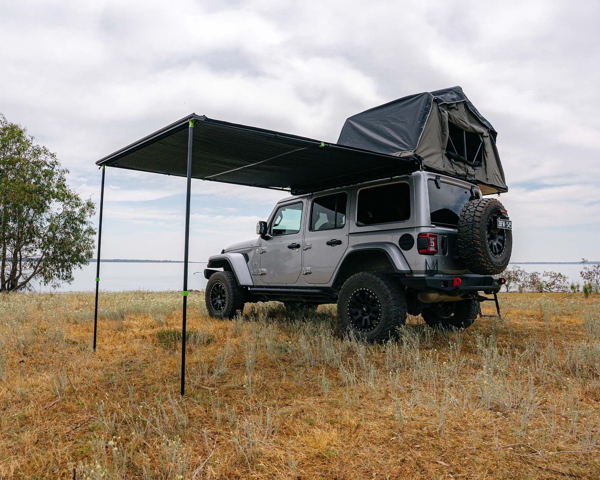 DELTAWING 90° AWNING - Image 4