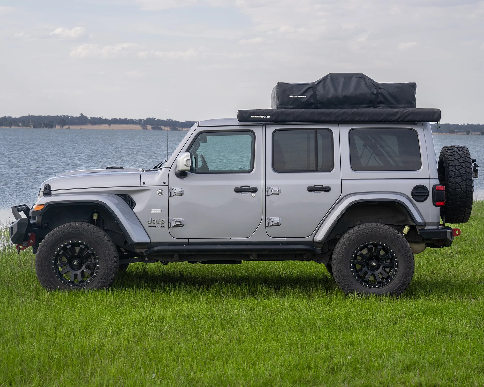 DELTAWING 90° AWNING - Image 10