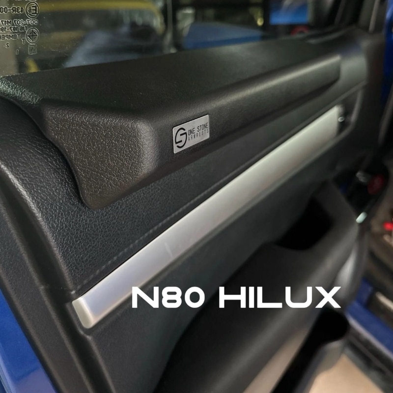 Hilux-1.jpg Hilux Black Armrest (Pair) - Image 1